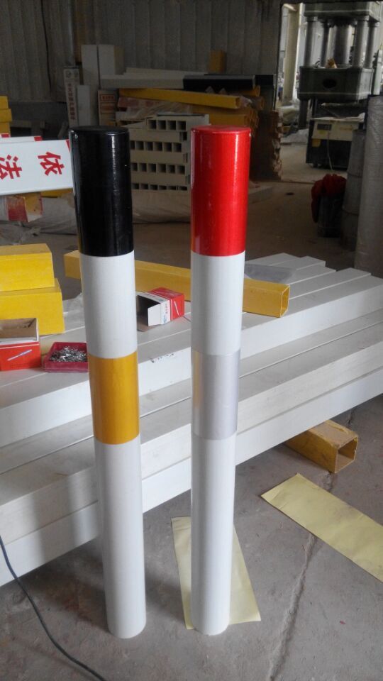公路玻璃钢标志桩